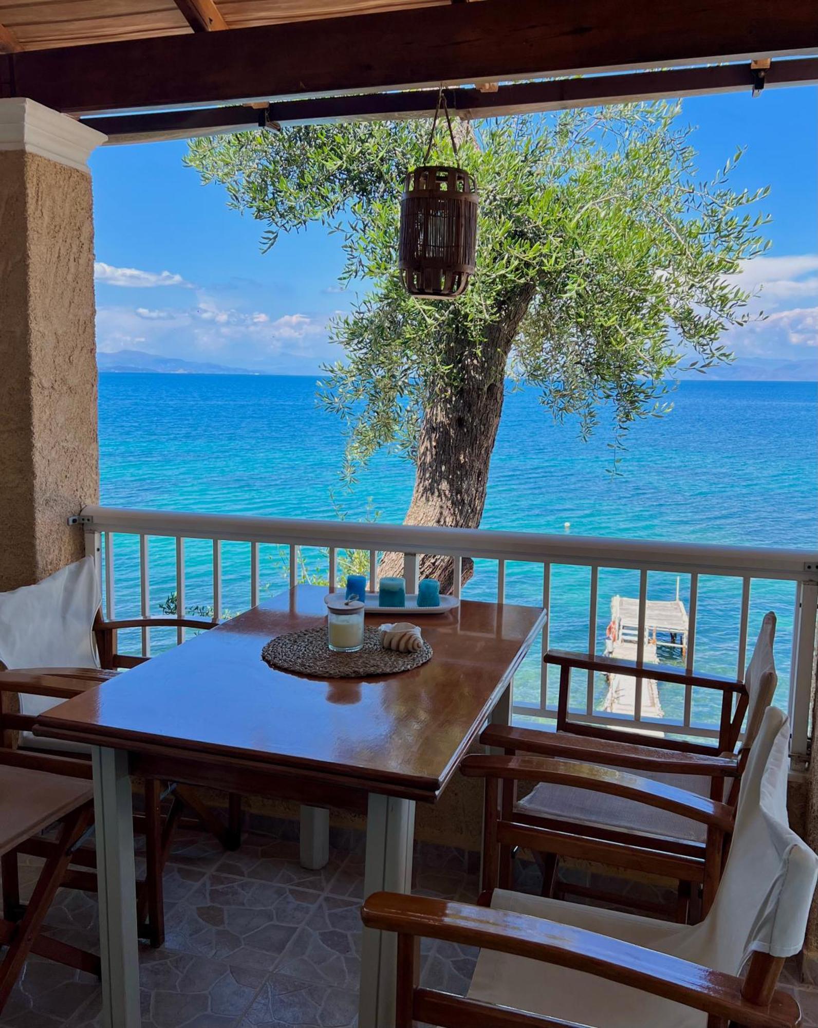Kohyli Beachfront House Agia Pelagia Chlomou Luaran gambar